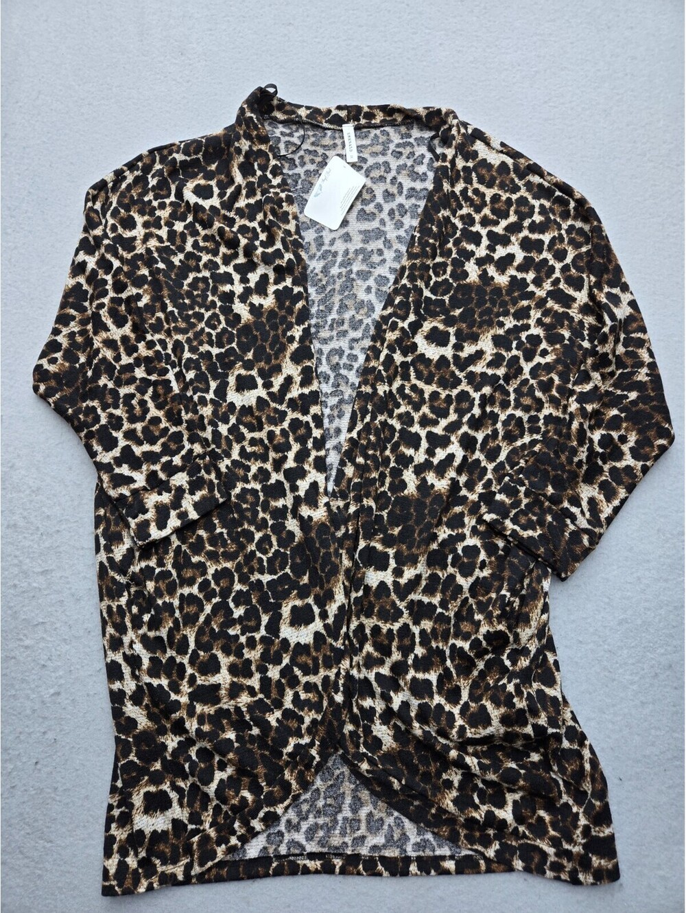 Emerald Women Sweater 2X Brown/Black Cardigan Cheetah Polyester Blend Casual